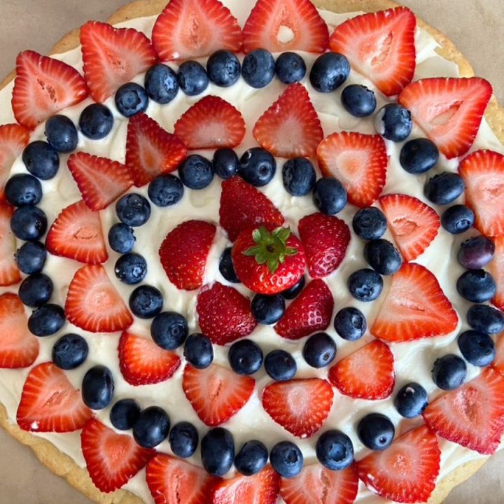 Easy and delicious Sourdough Fruit Pizza!