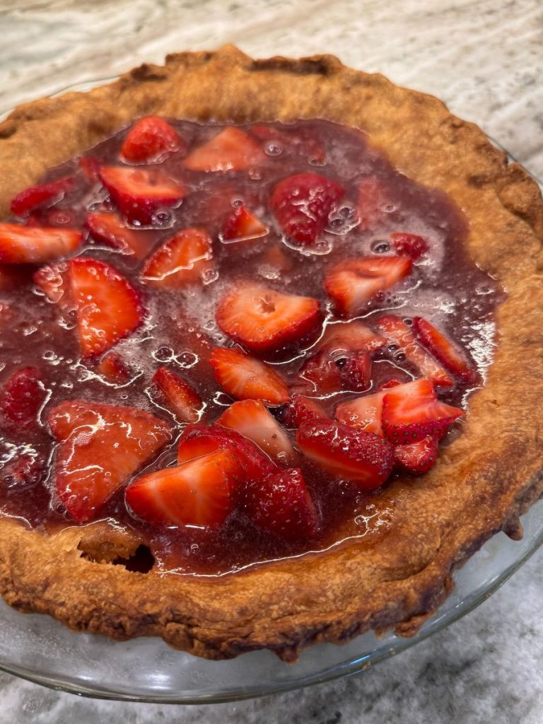 strawberry pie with homemade strawberry gelatin